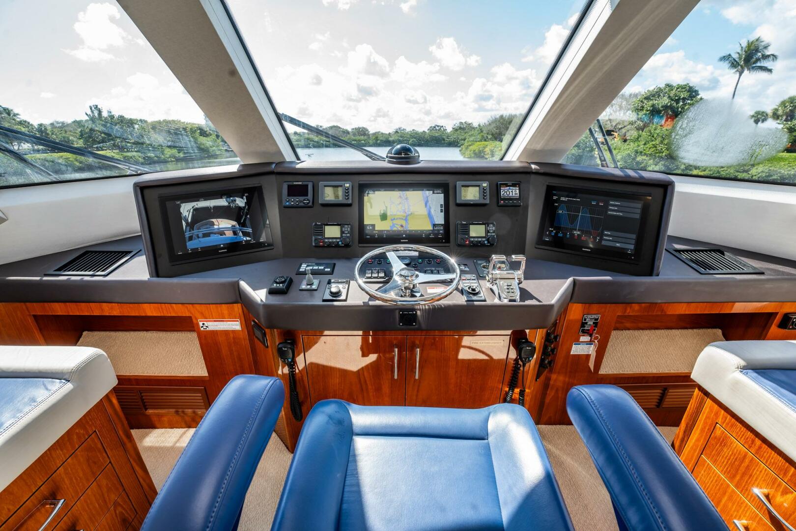 Slide: The Image of Hatteras GT63 2018 - 5021211