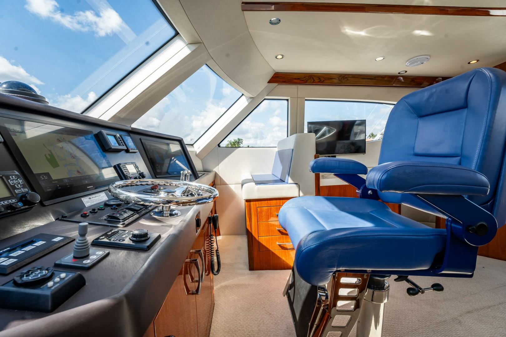 Slide: The Image of Hatteras GT63 2018 - 5021215