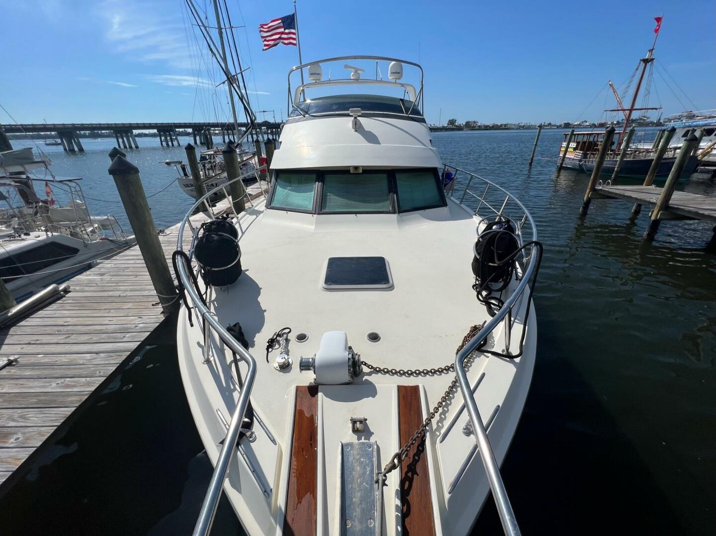 Slide: The Image of Hatteras Motor Yacht 1990 - 4131175
