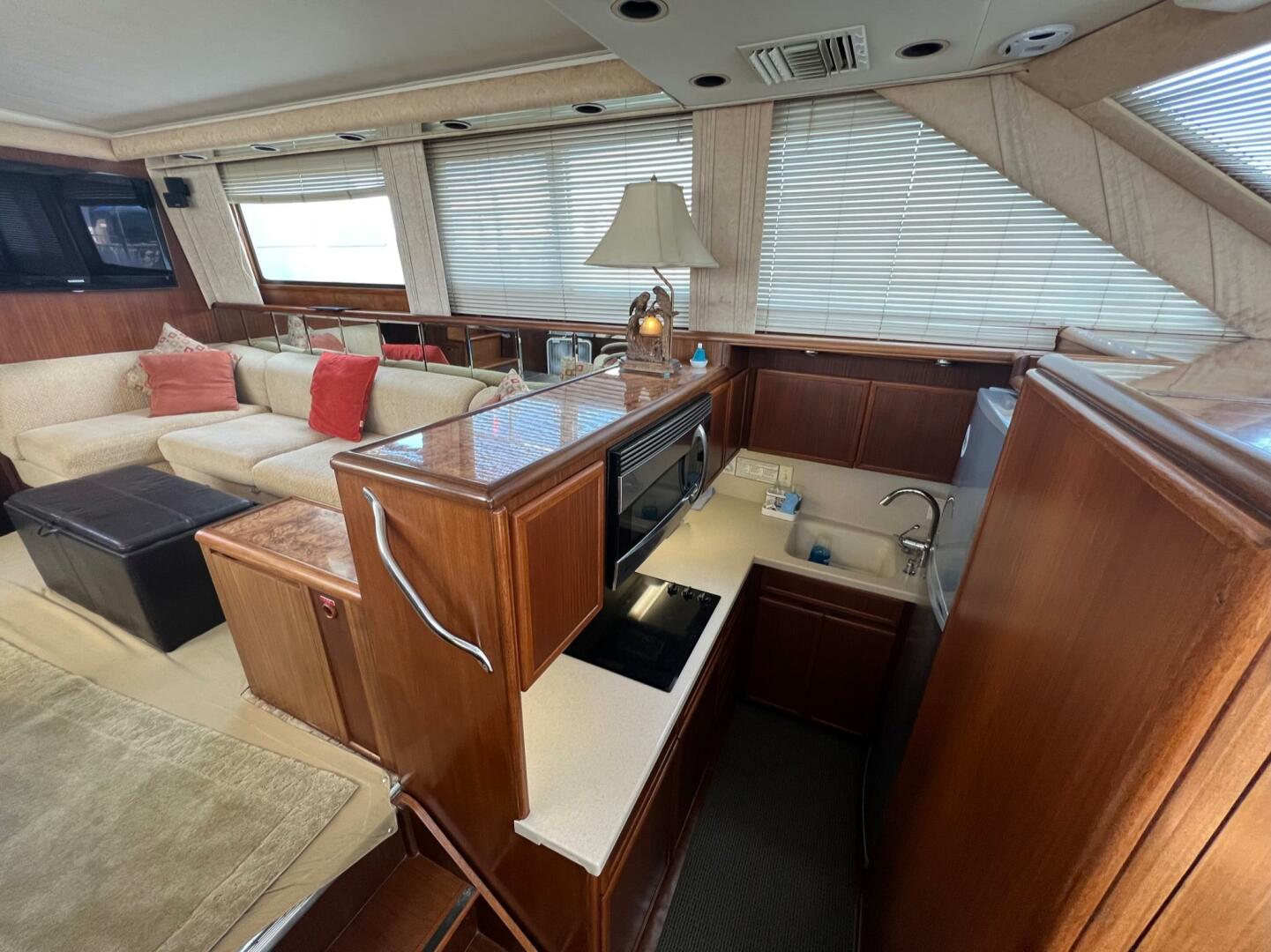 Slide: The Image of Hatteras Motor Yacht 1990 - 4131184