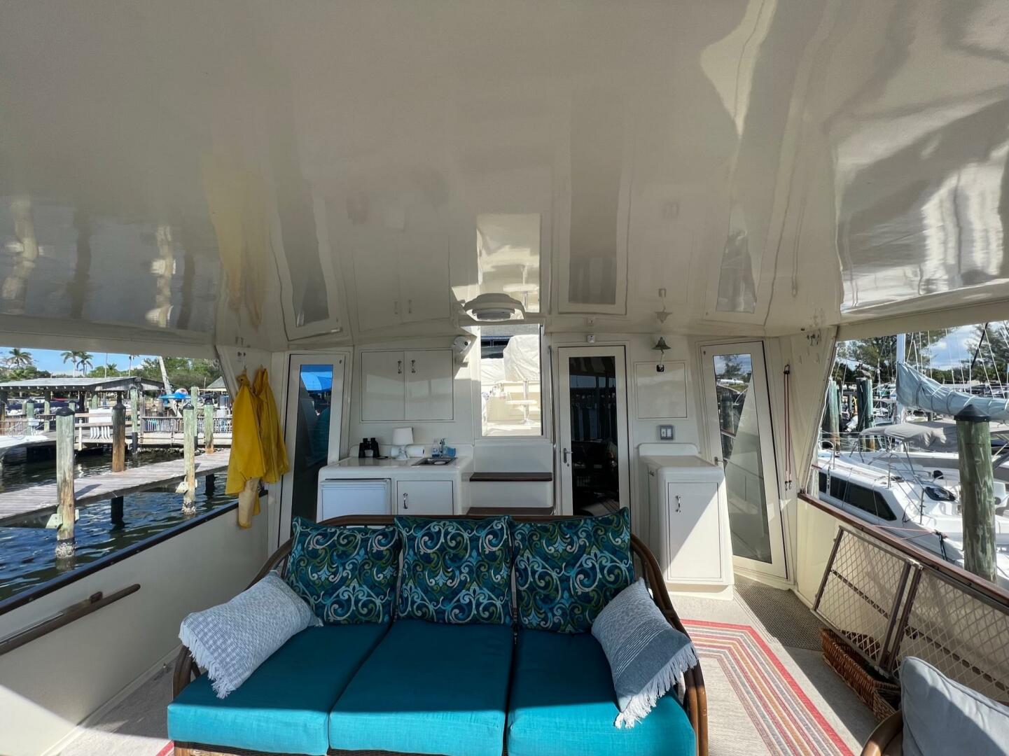 Slide: The Image of Hatteras Motor Yacht 1990 - 4131177