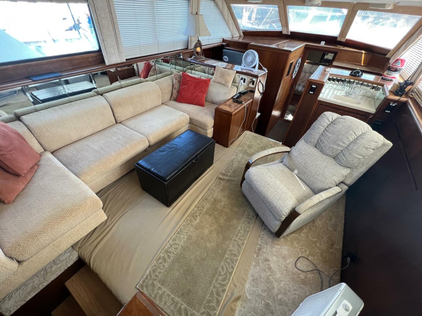 Slide: The Image of Hatteras Motor Yacht 1990 - 4131181