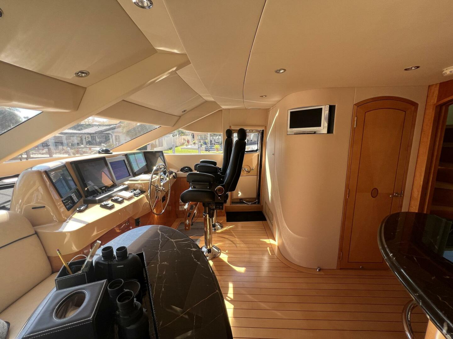 Slide: The Image of Hatteras Motor Yacht 2004 - 3964995