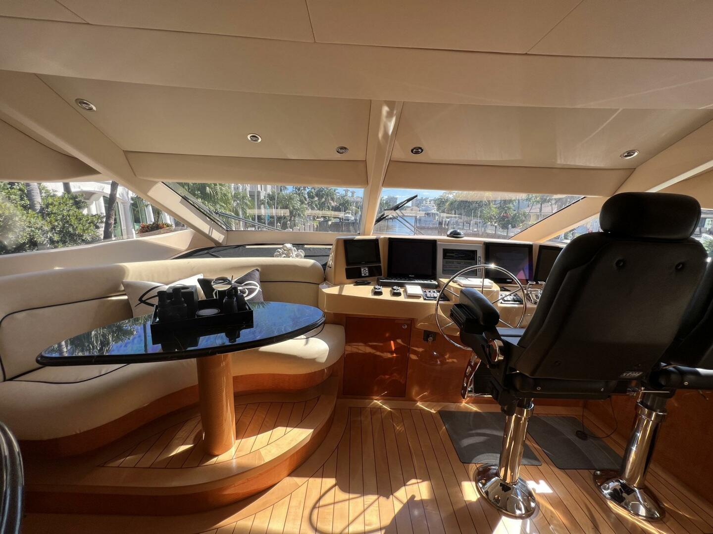 Slide: The Image of Hatteras Motor Yacht 2004 - 3964997