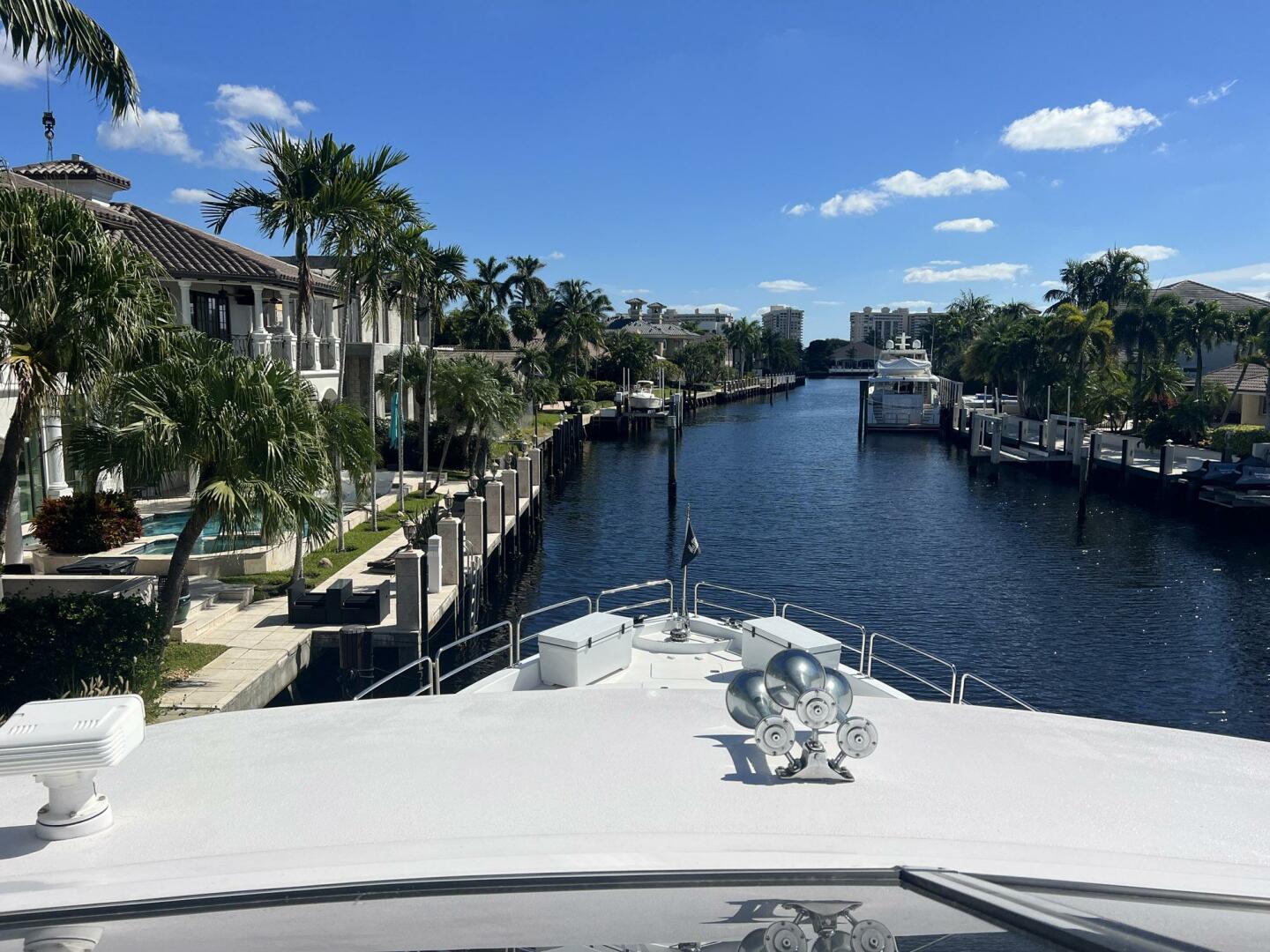 Slide: The Image of Hatteras Motor Yacht 2004 - 3965025