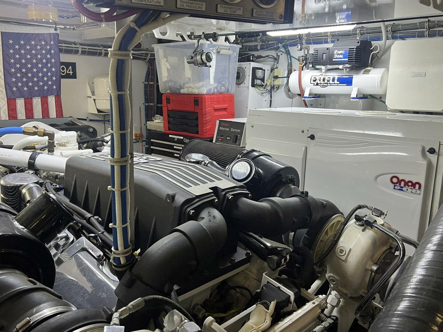 Slide: The Image of Hatteras Motor Yacht 2004 - 3965059