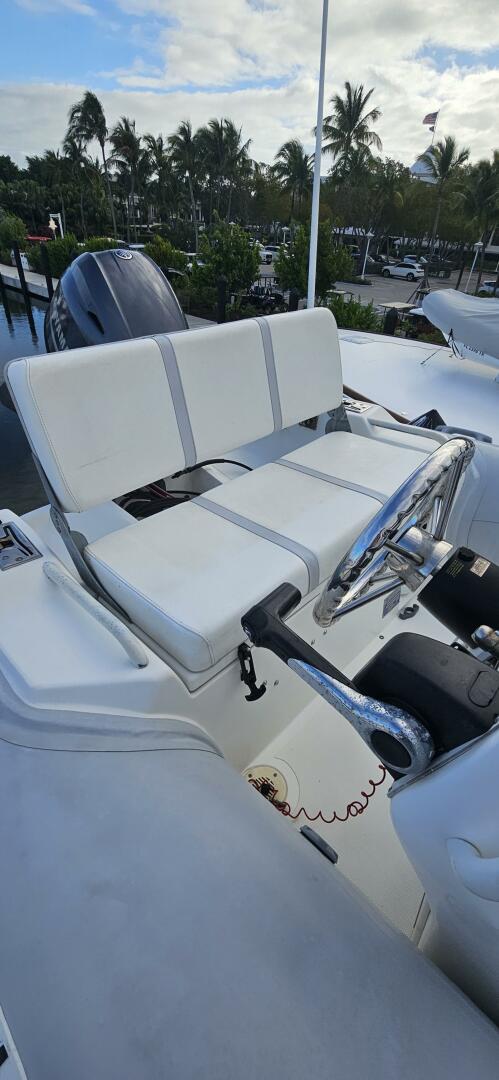 Slide: The Image of 14' Nautica Helm Seat - 5169153