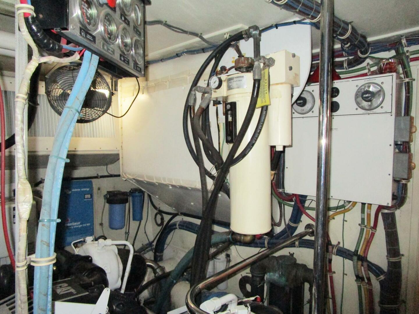 Slide: The Image of Aft of Stbd. Engine  - 5121502