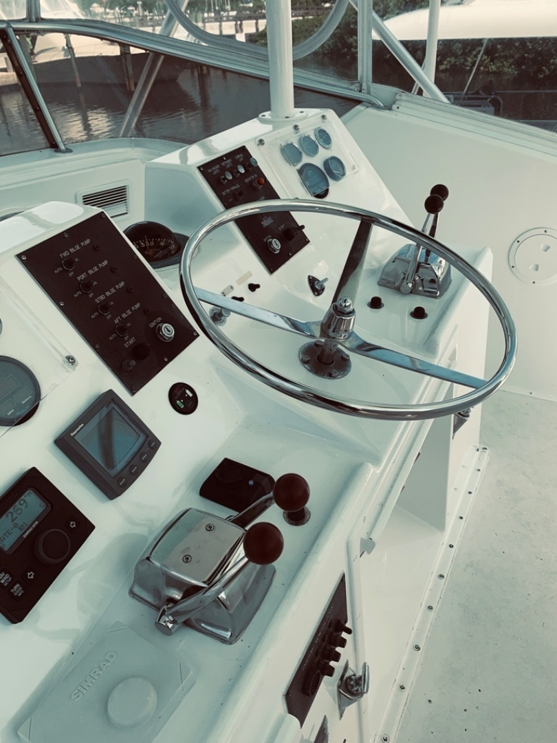 Slide: The Image of Hatteras Sportfish 1979 - 1297840