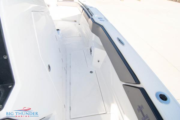 Slide: The Image of Hayaari Marine H44Z 2023 - 65
