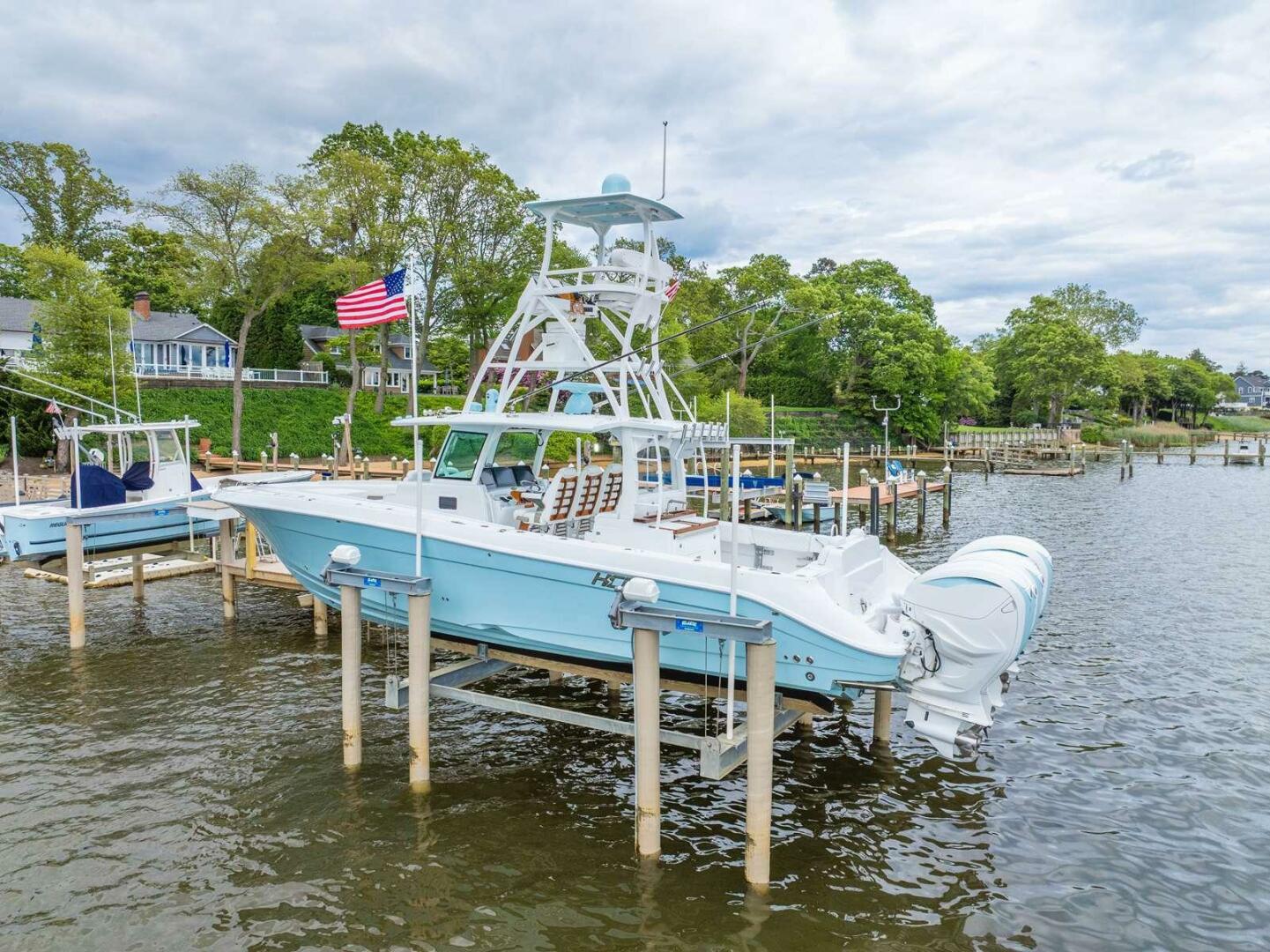 Slide: The Image of HCB 42 Lujo 2023 - 5344938