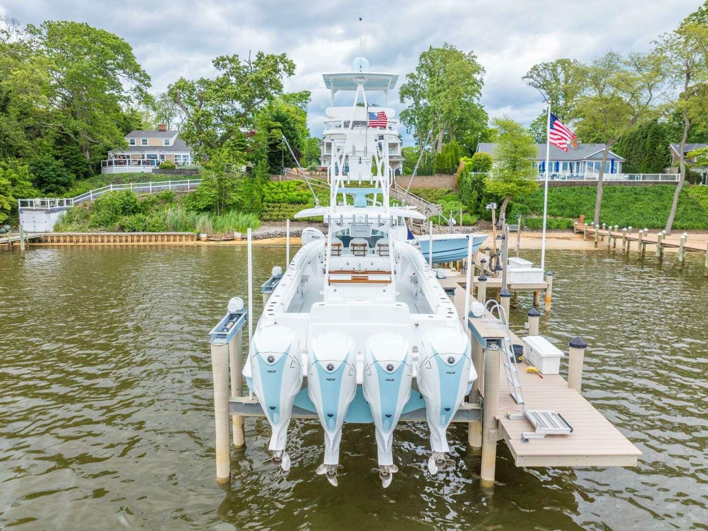 Slide: The Image of HCB 42 Lujo 2023 - 5344939