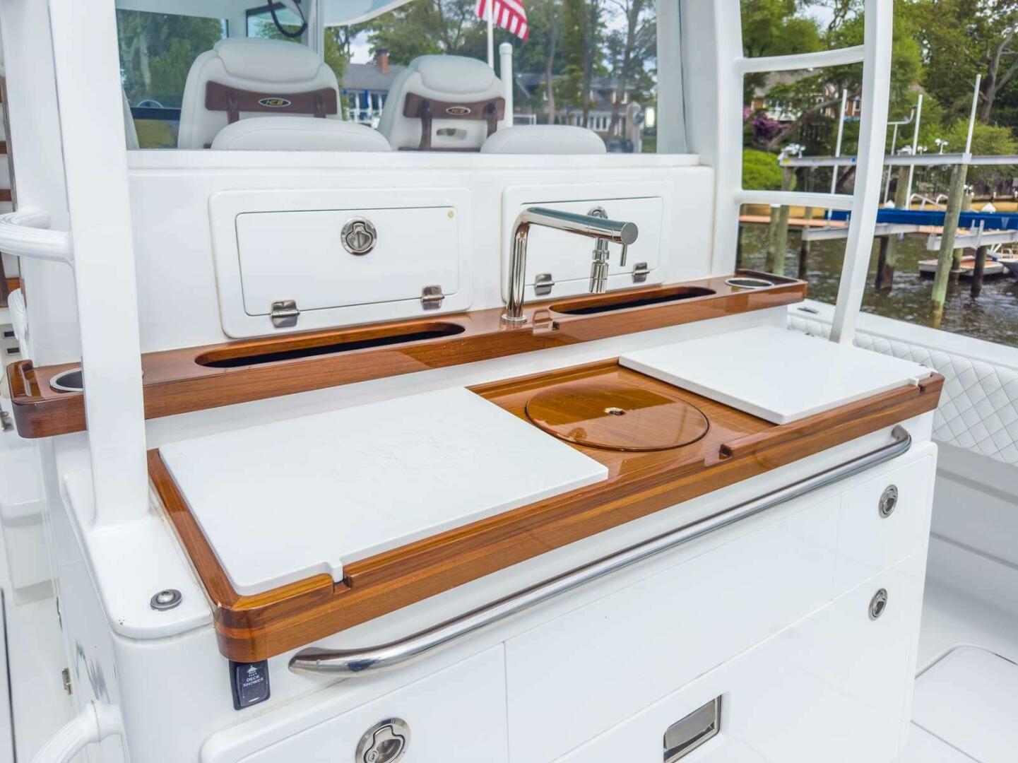 Slide: The Image of HCB 42 Lujo 2023 - 5344947