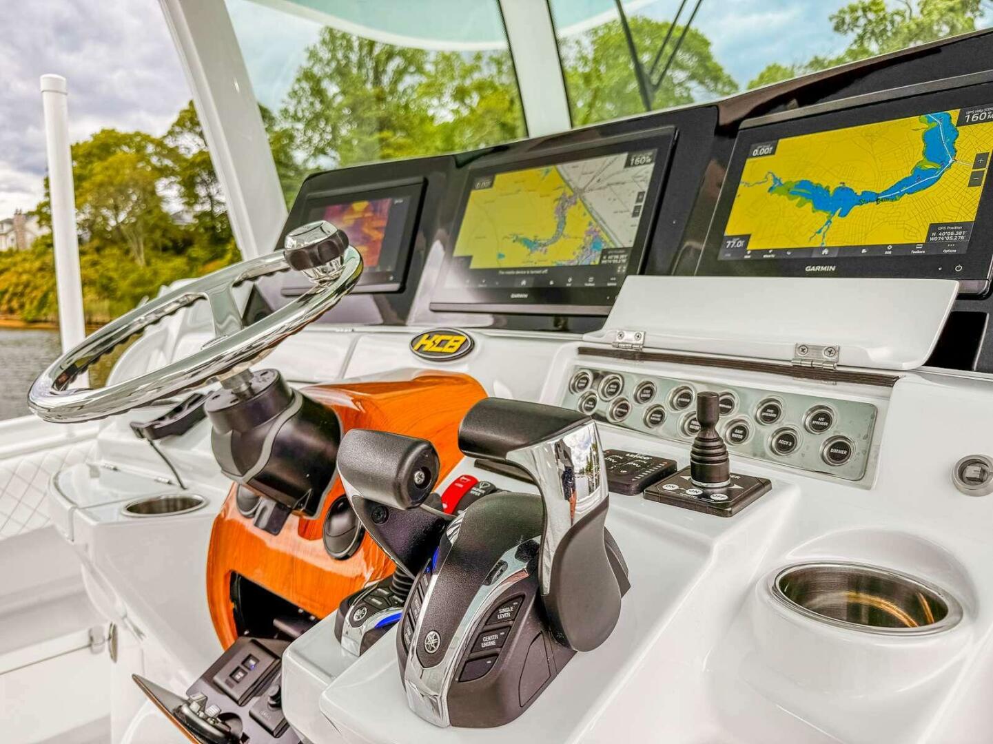 Slide: The Image of HCB 42 Lujo 2023 - 5344951