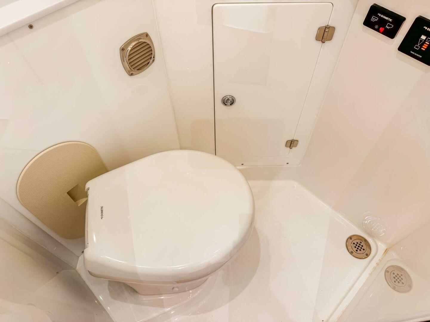 Slide: The Image of HCB 42 Lujo 2023 - 5344957