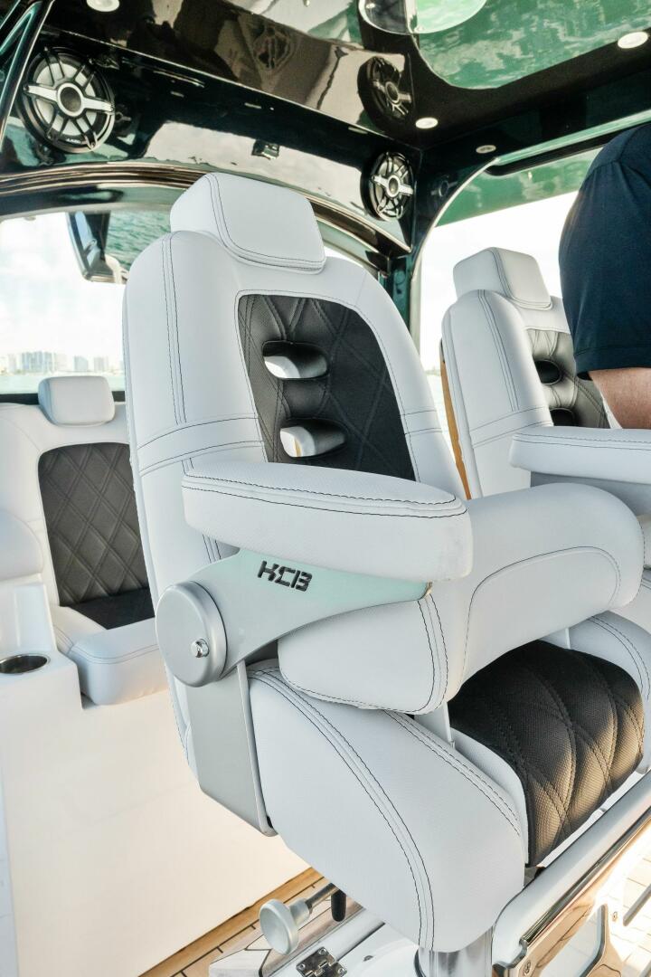 Slide: The Image of 2020 HCB 53 Suenos Lovin Life - 3722765