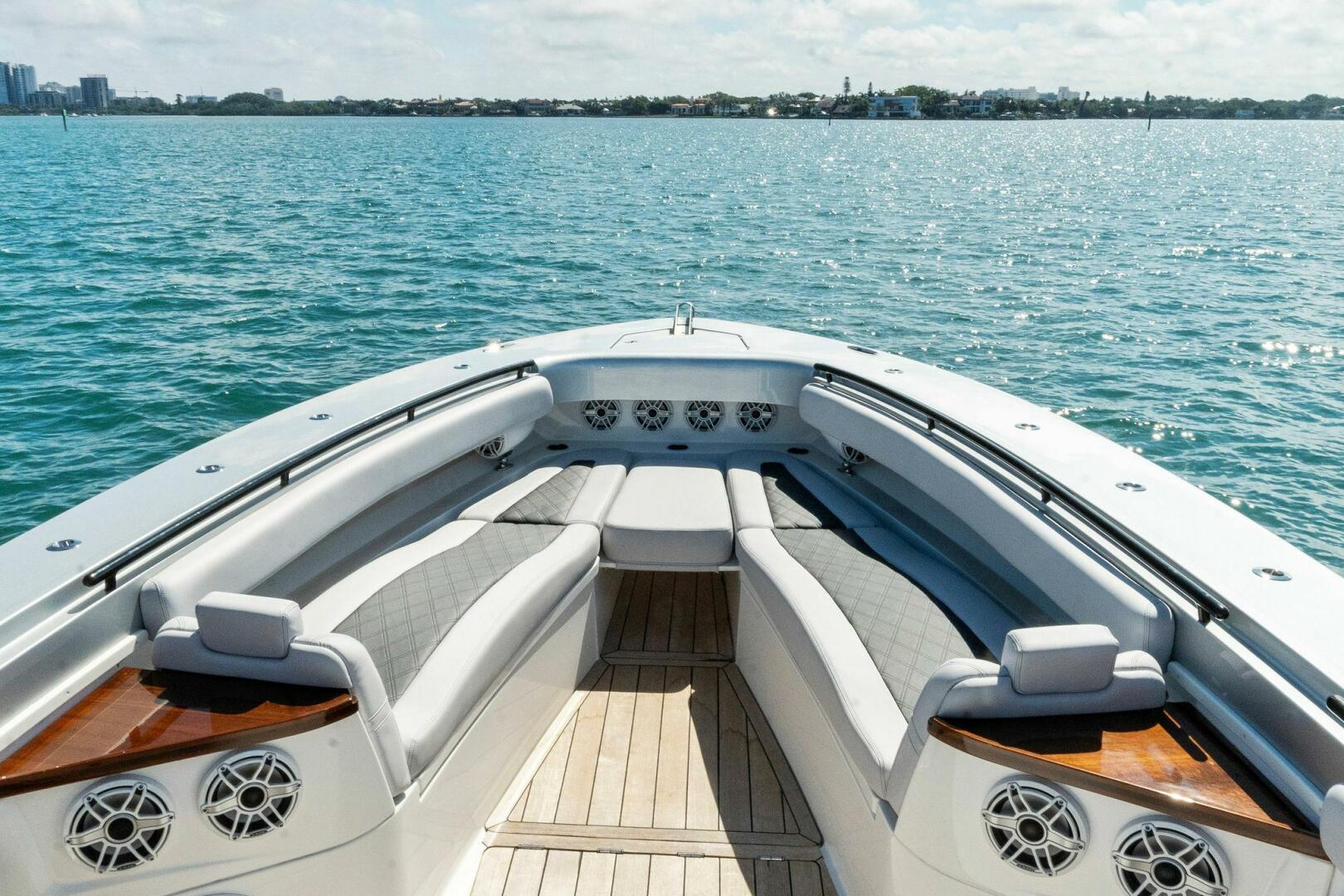 Slide: The Image of 2020 HCB 53 Suenos Lovin Life - 3722784