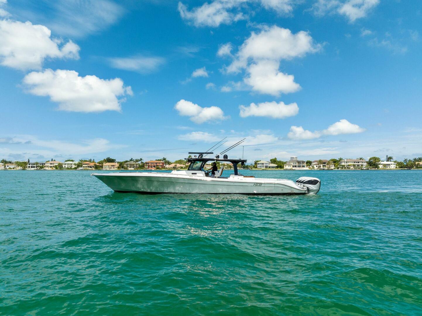 Slide: The Image of 2020 HCB 53 Suenos Lovin Life - 3722804