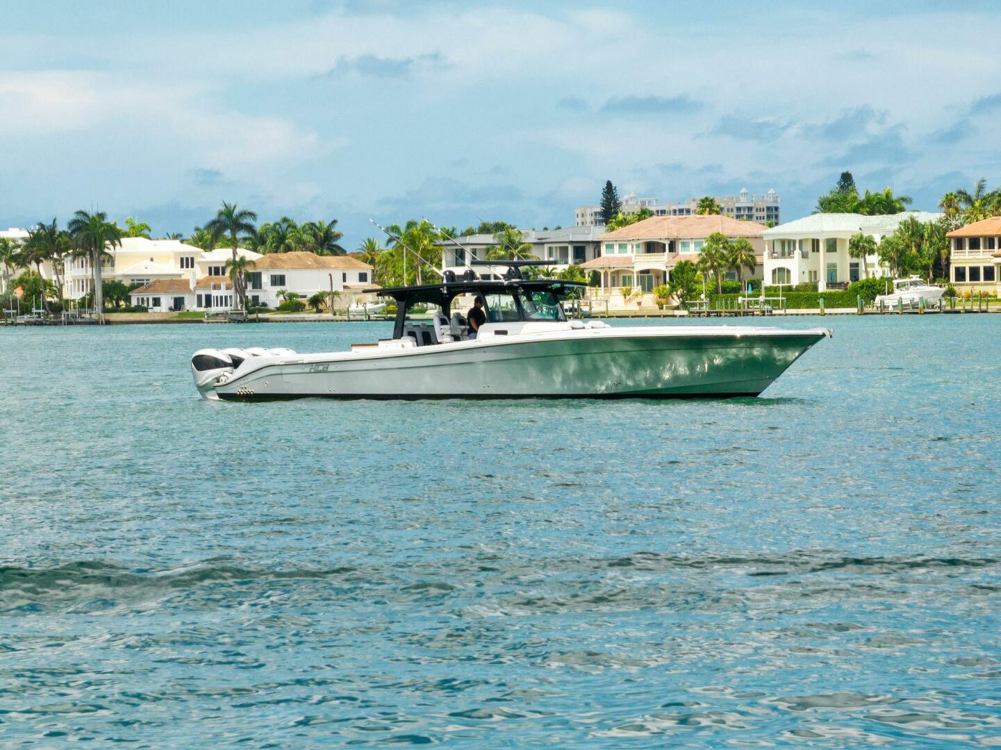Slide: The Image of 2020 HCB 53 Suenos Lovin Life - 3722812