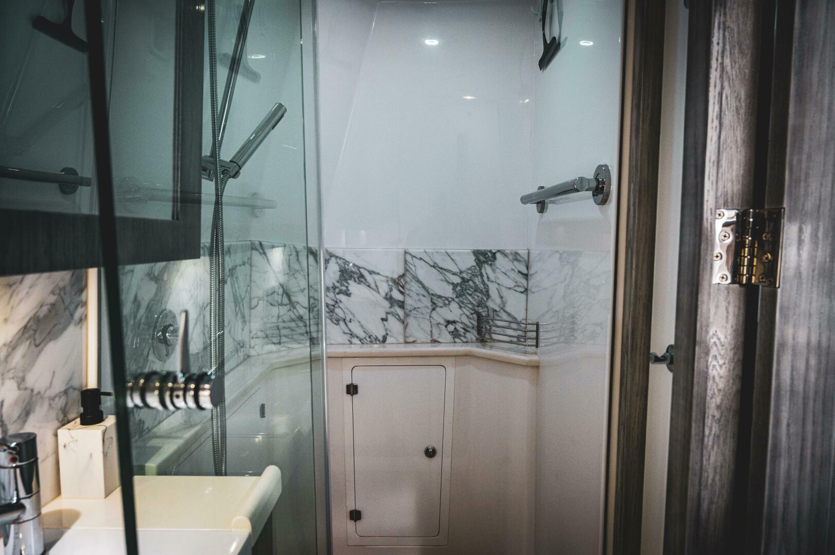 Slide: The Image of HCB 65 Estrella 2023 - 4427372