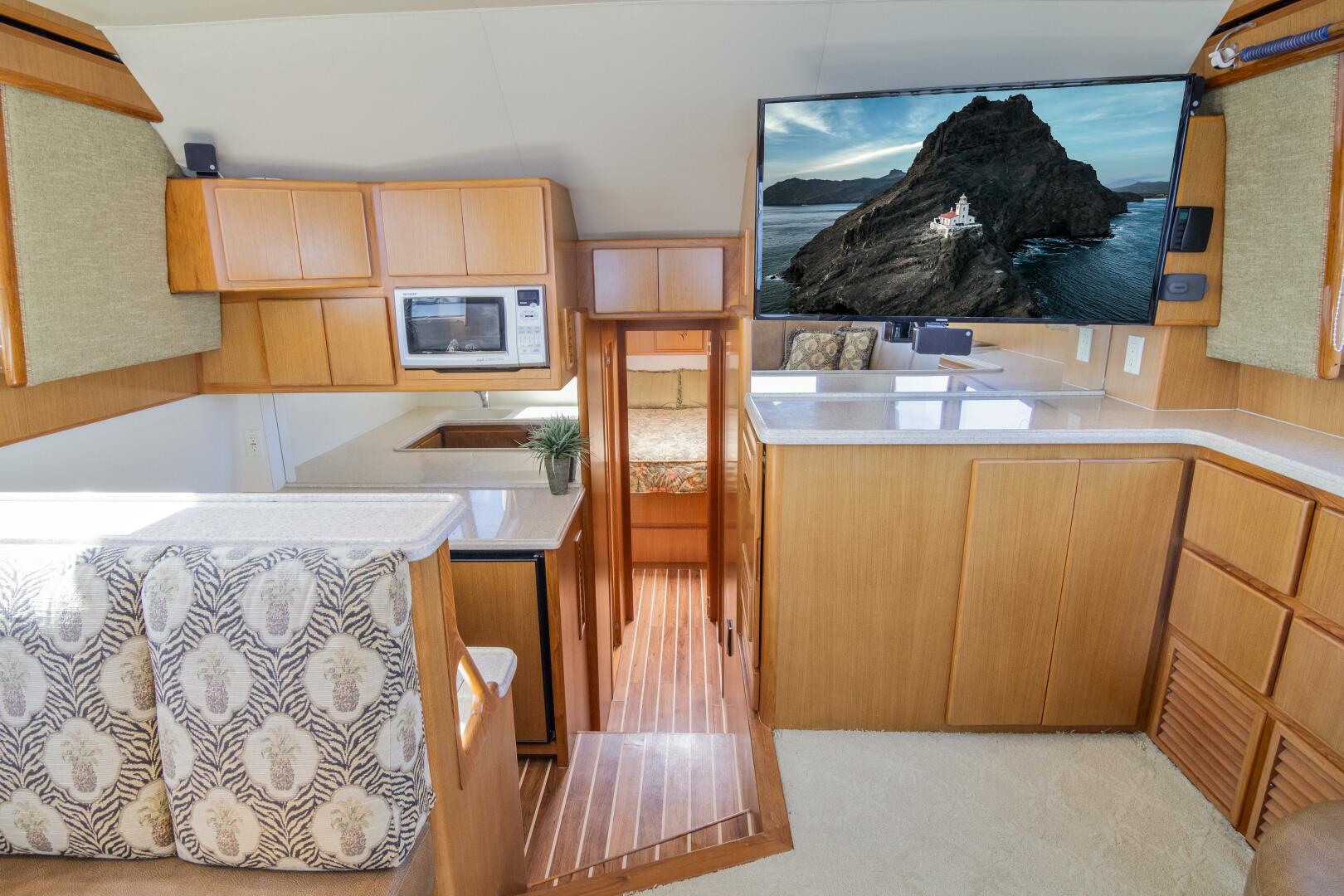 Slide: The Image of 2007 Henriques 42 Flybridge - ROCK SOLID - 8
