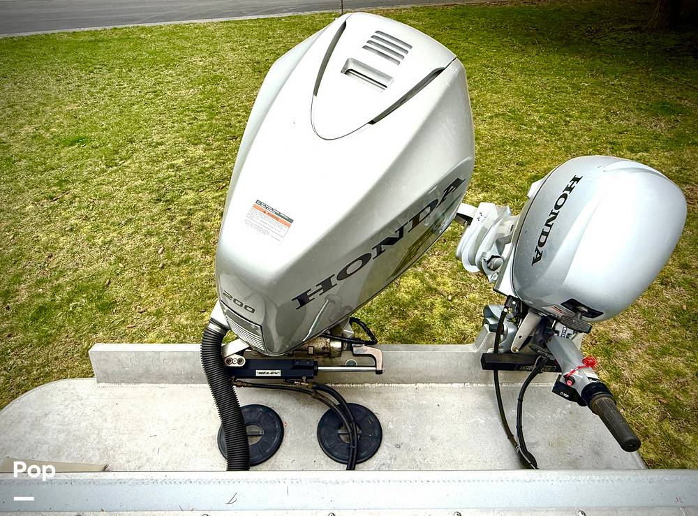 Slide: The Image of Hewescraft Ocean Pro 220 2011 - 15276303