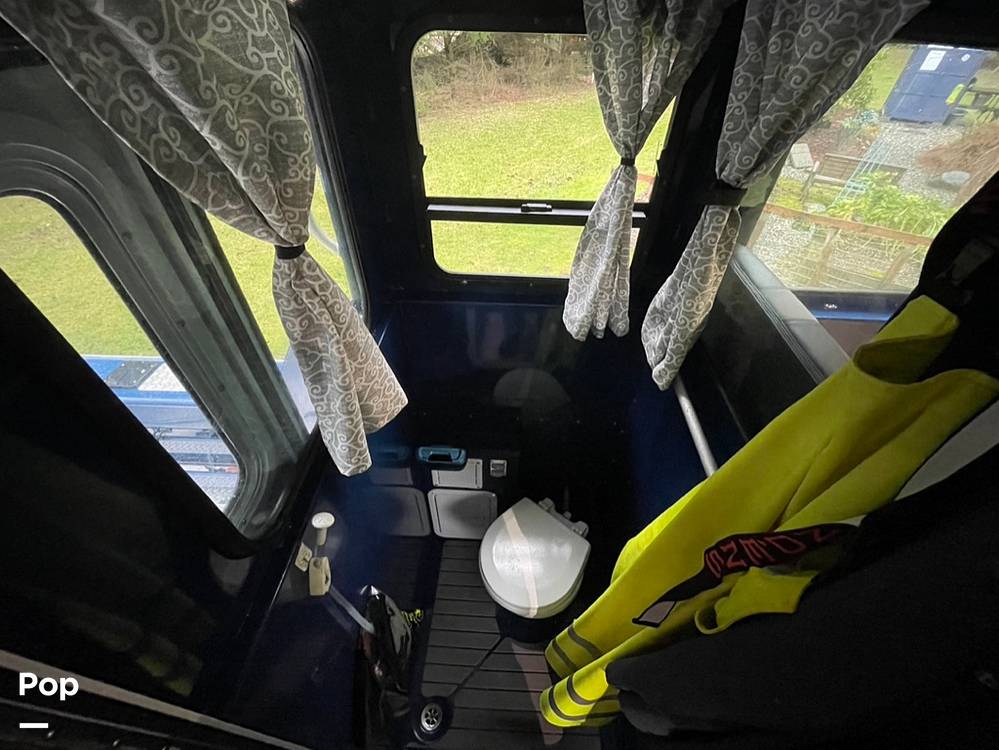 Slide: The Image of Hewescraft Pacific Explorer 270 2022 - 11