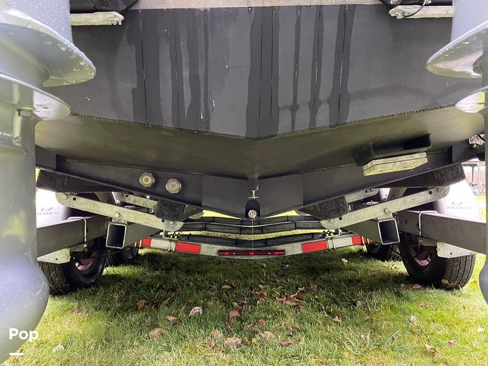 Slide: The Image of Hewescraft Pacific Explorer 270 2022 - 117