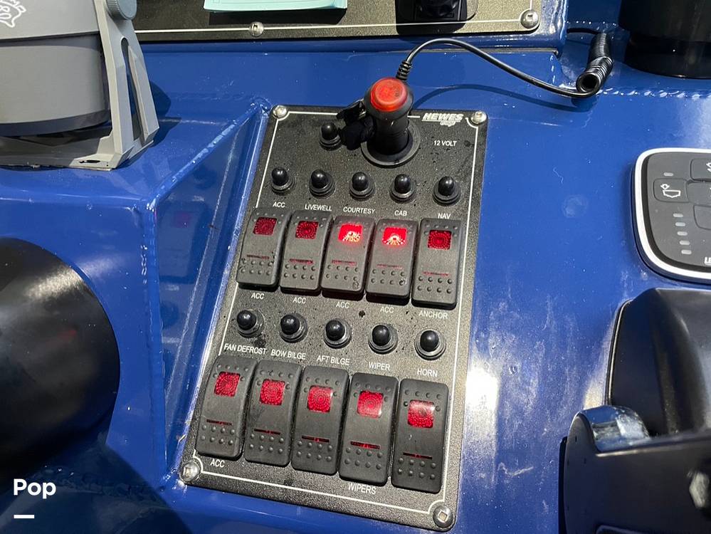 Slide: The Image of Hewescraft Pacific Explorer 270 2022 - 118