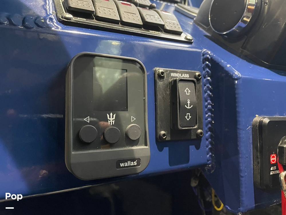 Slide: The Image of Hewescraft Pacific Explorer 270 2022 - 20