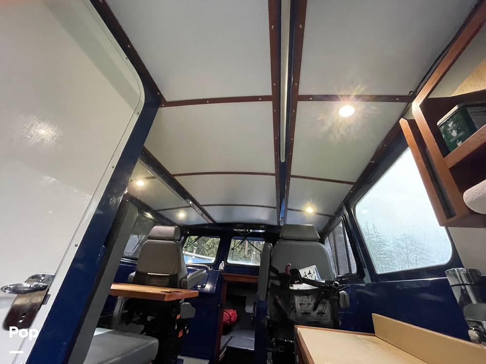 Slide: The Image of Hewescraft Pacific Explorer 270 2022 - 24