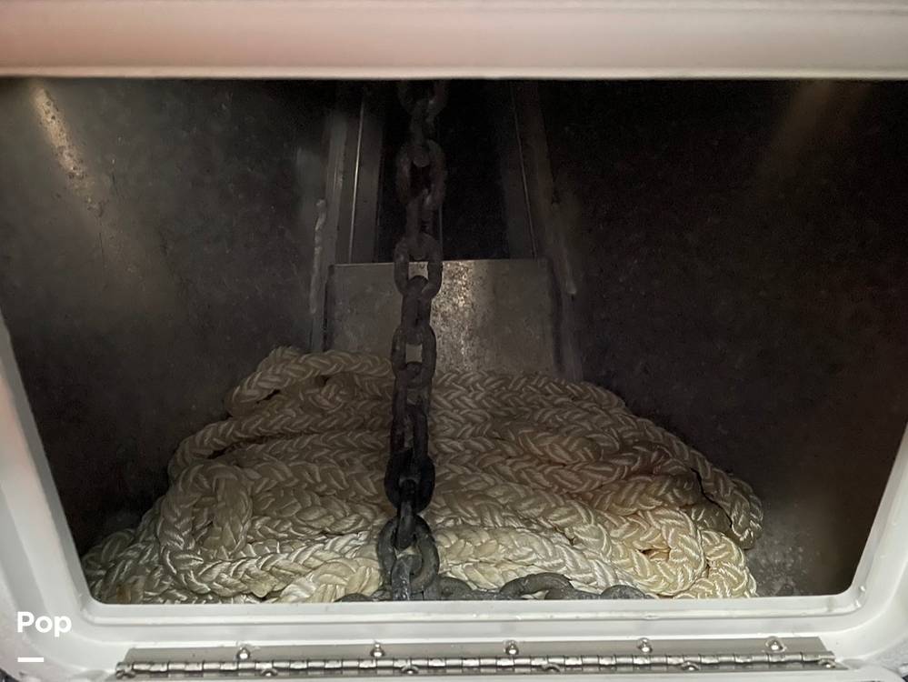 Slide: The Image of Hewescraft Pacific Explorer 270 2022 - 27