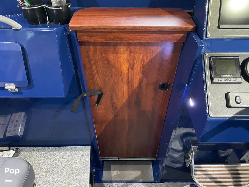 Slide: The Image of Hewescraft Pacific Explorer 270 2022 - 30