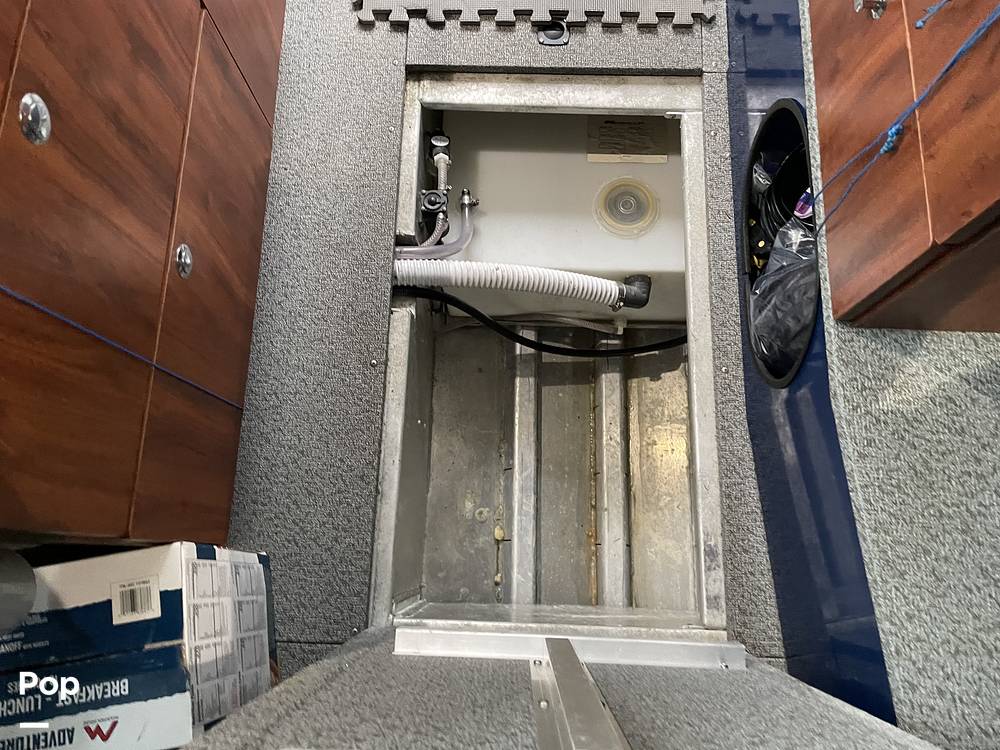 Slide: The Image of Hewescraft Pacific Explorer 270 2022 - 38