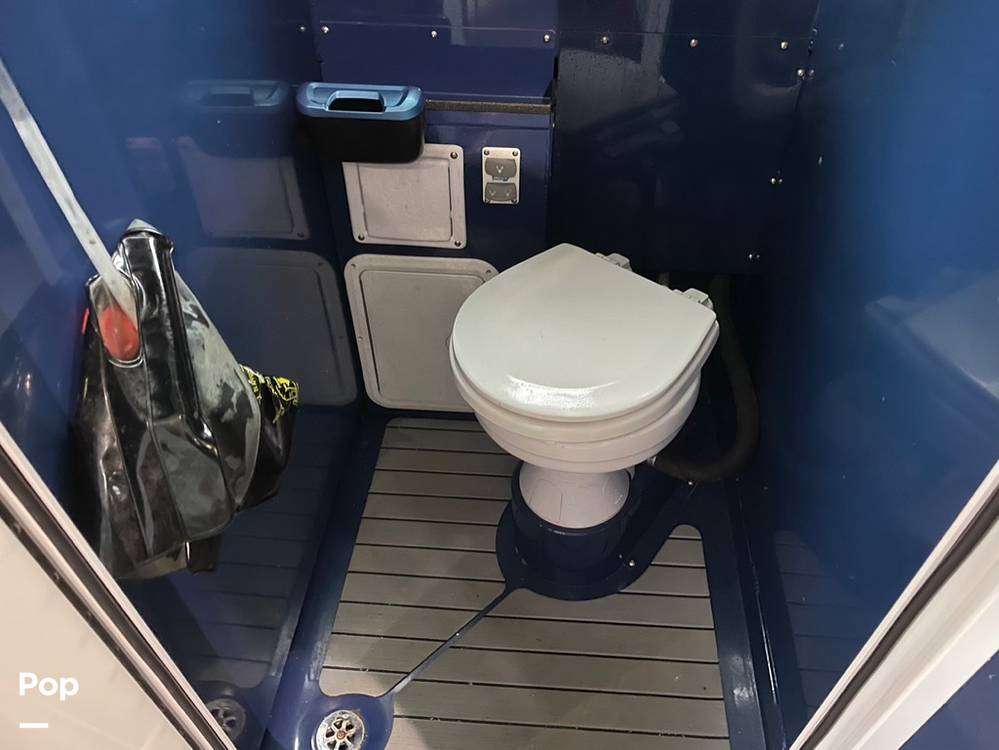 Slide: The Image of Hewescraft Pacific Explorer 270 2022 - 45