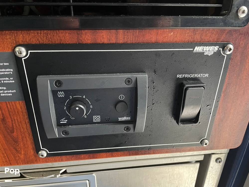 Slide: The Image of Hewescraft Pacific Explorer 270 2022 - 53