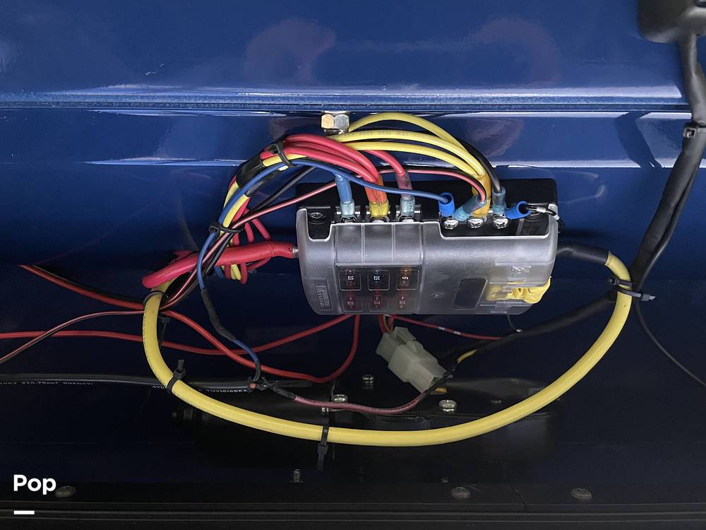 Slide: The Image of Hewescraft Pacific Explorer 270 2022 - 59