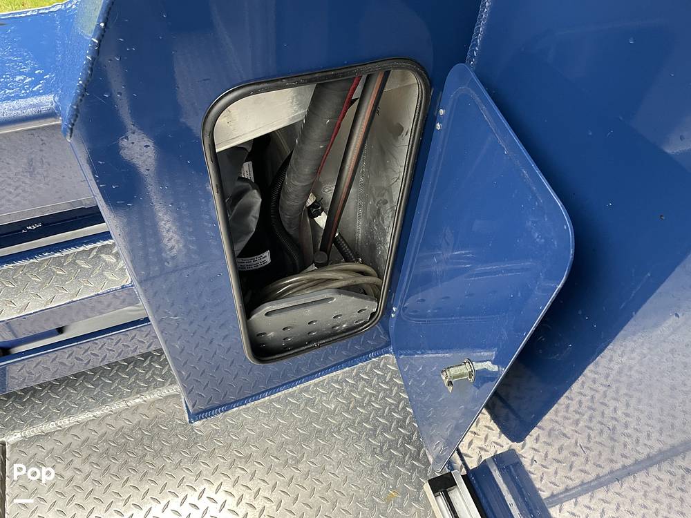 Slide: The Image of Hewescraft Pacific Explorer 270 2022 - 69