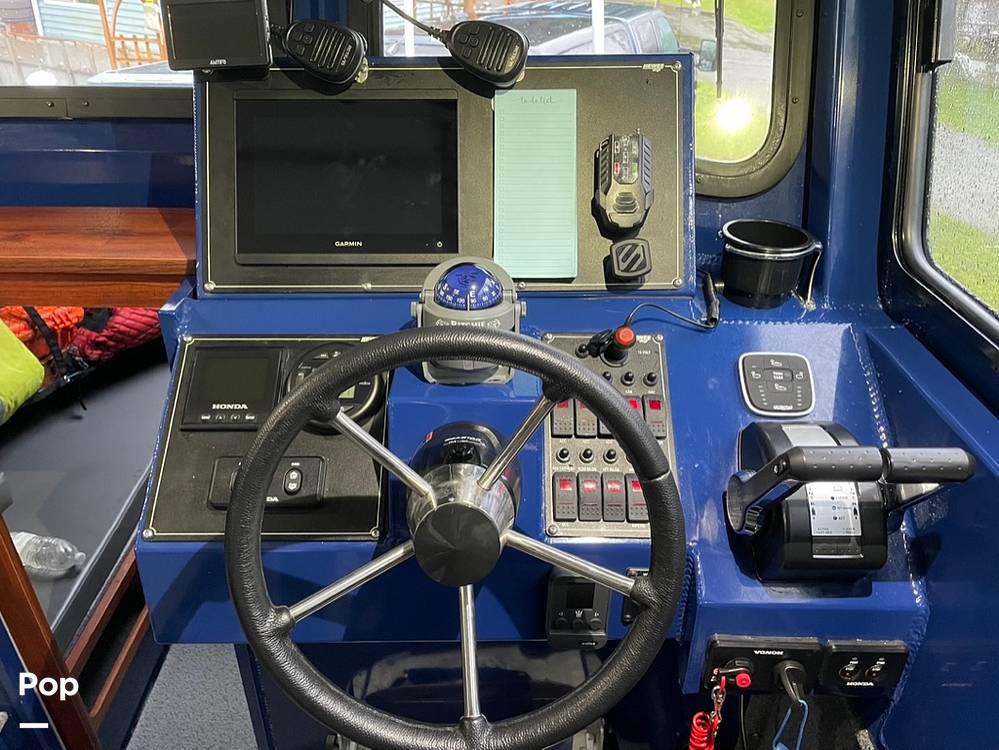 Slide: The Image of Hewescraft Pacific Explorer 270 2022 - 7