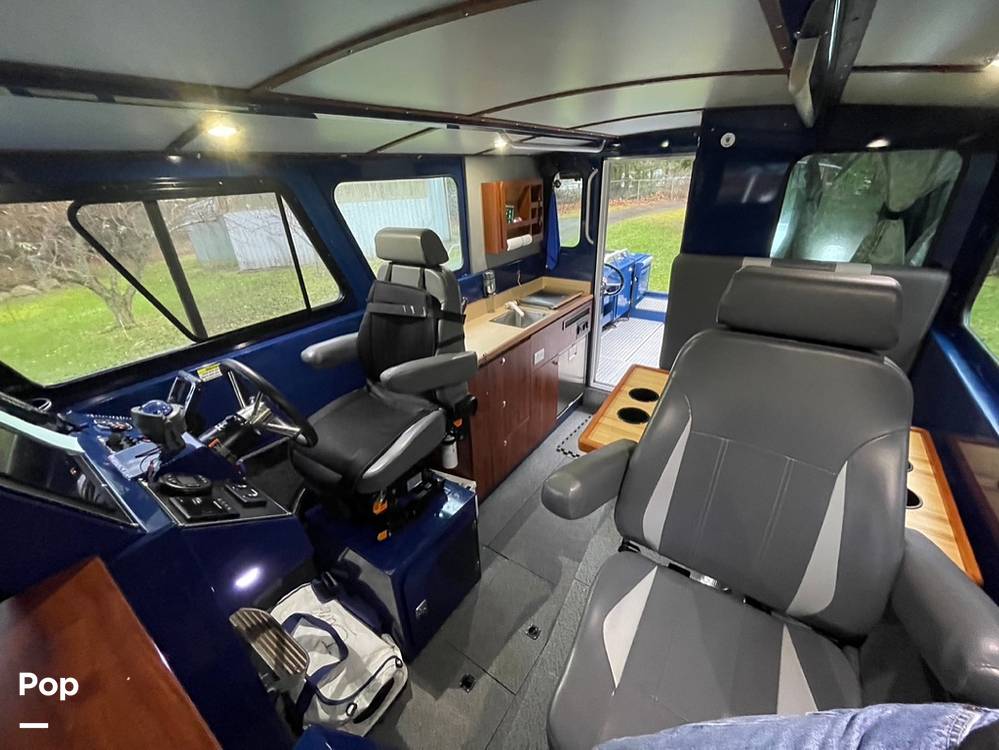 Slide: The Image of Hewescraft Pacific Explorer 270 2022 - 8