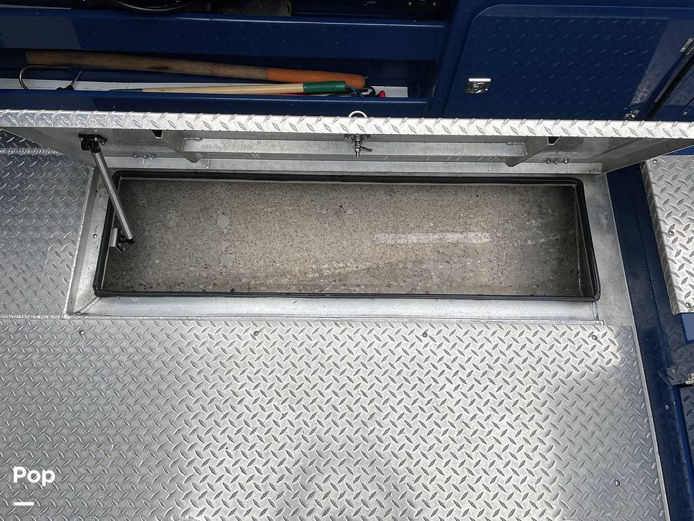 Slide: The Image of Hewescraft Pacific Explorer 270 2022 - 85