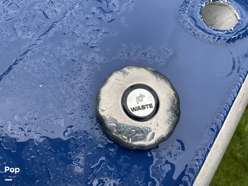 Slide: The Image of Hewescraft Pacific Explorer 270 2022 - 95