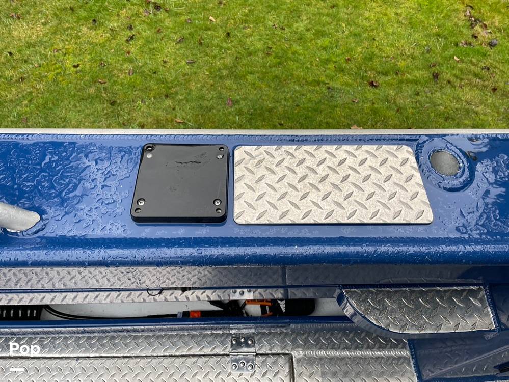 Slide: The Image of Hewescraft Pacific Explorer 270 2022 - 97