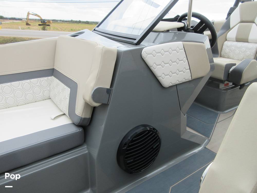 Slide: The Image of Heyday Wake Boats H22 2022 - 14882644