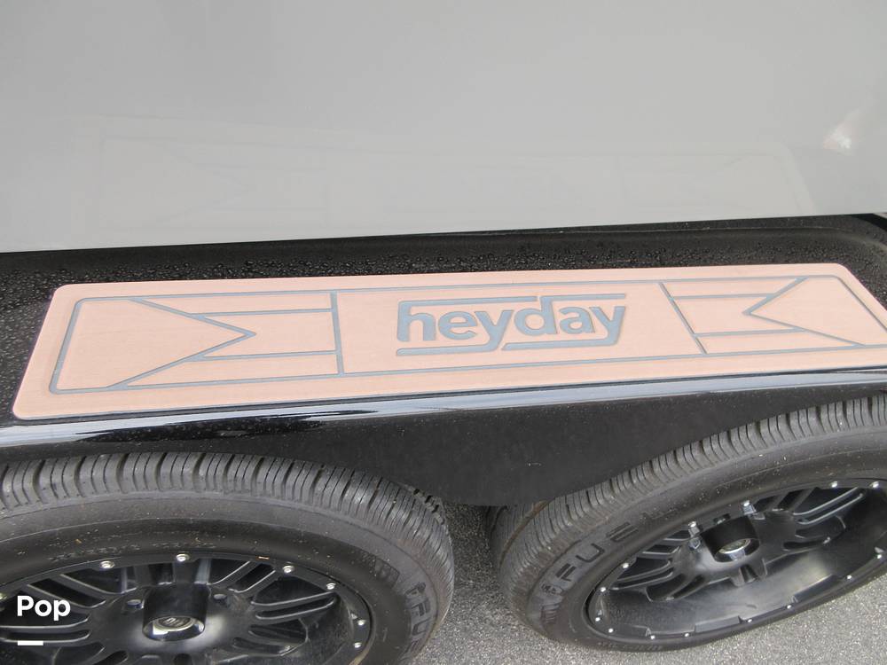Slide: The Image of Heyday Wake Boats H22 2022 - 14882796