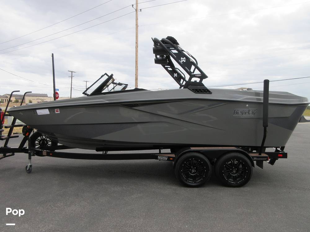 Slide: The Image of Heyday Wake Boats H22 2022 - 14882525