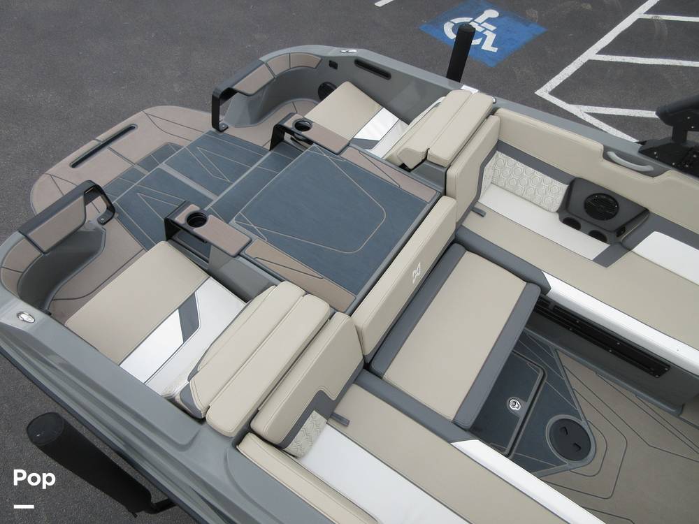 Slide: The Image of Heyday Wake Boats H22 2022 - 14882544