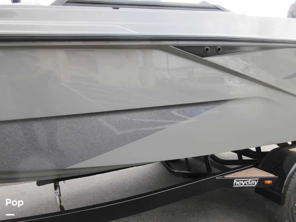 Slide: The Image of Heyday Wake Boats H22 2022 - 14882559