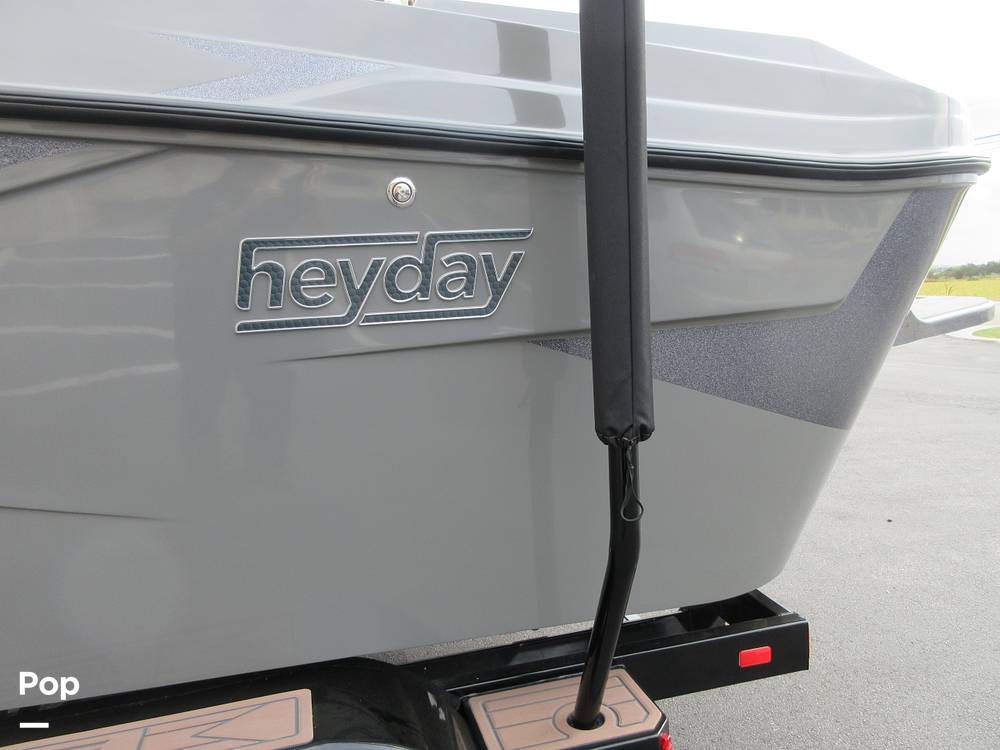 Slide: The Image of Heyday Wake Boats H22 2022 - 14882561