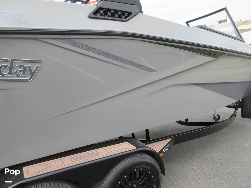 Slide: The Image of Heyday Wake Boats H22 2022 - 14882574